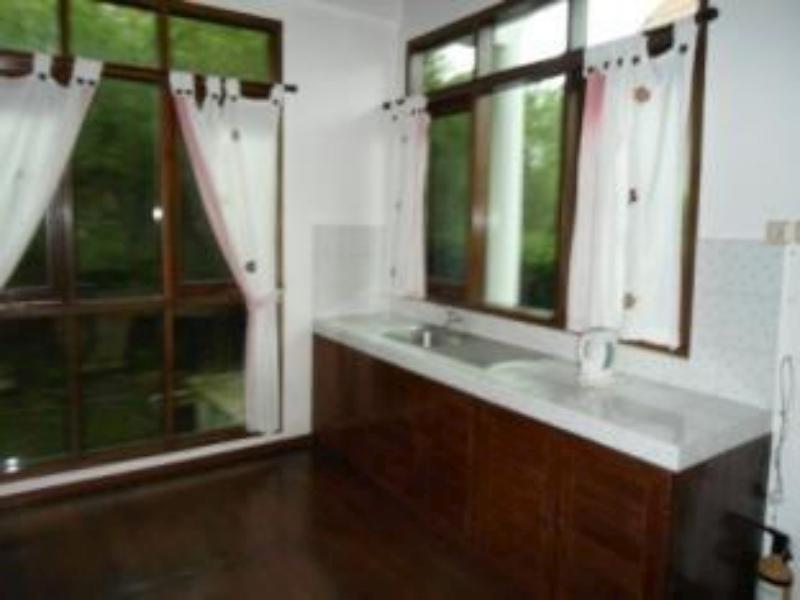 Nasta Inn Trawas Εξωτερικό φωτογραφία